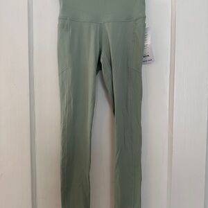 Rhone Revive 7/8 Pocket Leggings in Light Green